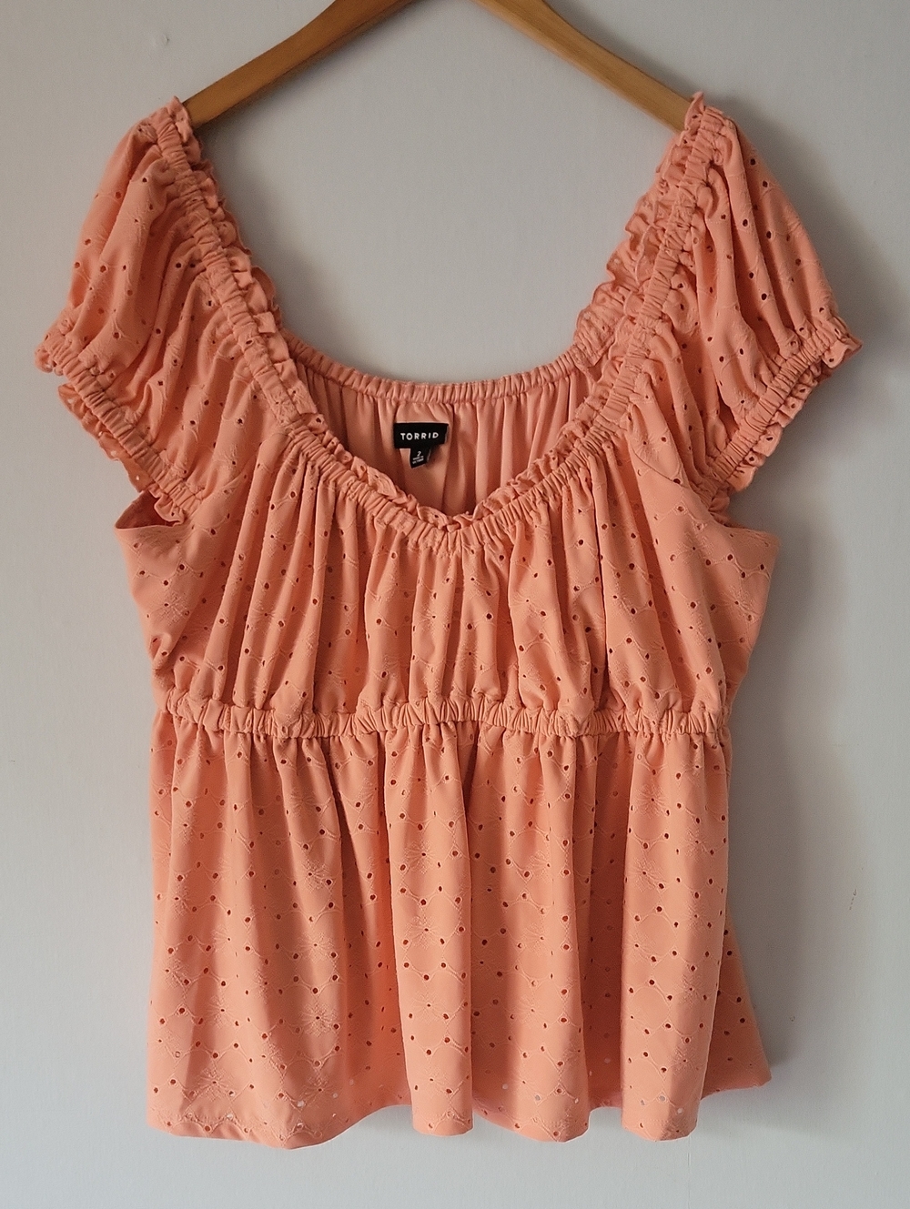 Torrid Peach Eyelet Ruffle Peplum Top Size 2